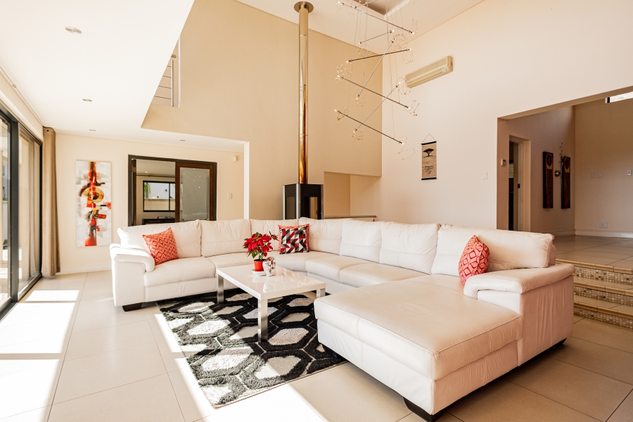 6 Bedroom Property for Sale in Baronetcy Estate Western Cape